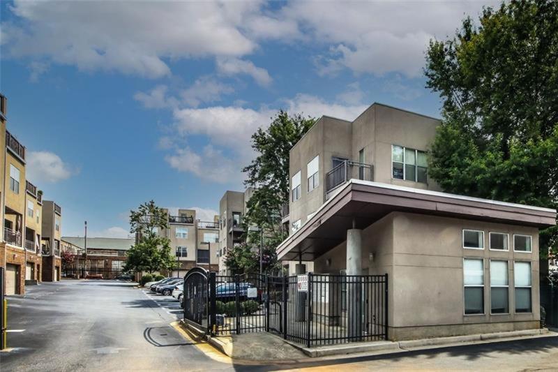 Trendy Castleberry Hill Condo- Walk To Mercedes Benz/ All Downtown Attractions Atlanta Esterno foto